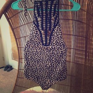 🚫SOLD 🚫ACACIA Swim Teahupoo Snow Lepoard- Medium